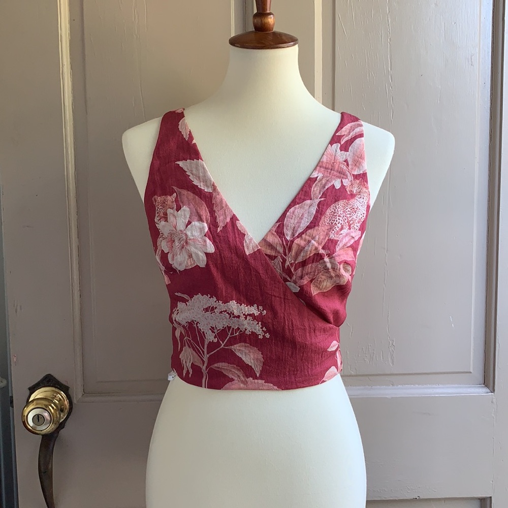 Sheike whimsical top